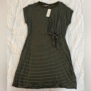 Francesca’s striped tie-waist dress NWT